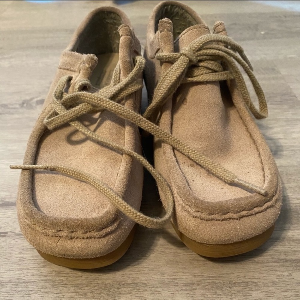 tan Clark’s